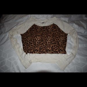 PINK Cheetah Cropped Long Sleeve Tee